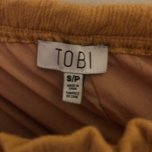 tobi off the shoulder yellow dress - Picture 2 of 4